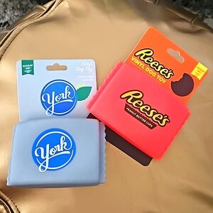 DOG HERSHEY'S VINYL DOG TOYS